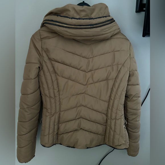 Aritzia fall jacket - Picture 2 of 4